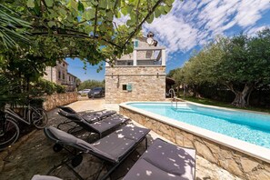 Pool | Outdoor pool - Villa Rosini (Tar-Vabriga)