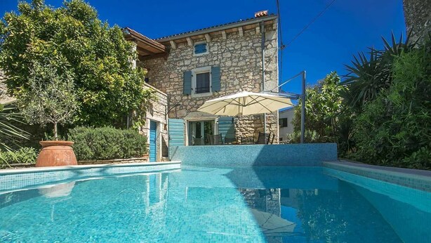 Unclassified image, 1 of 42, button - Villa Annette (Porec)
