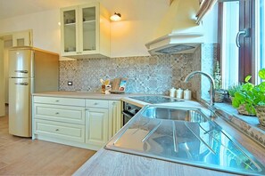 Electric kettle - Villa Roža (Tinjan)