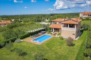 Aerial view - Villa Roža (Tinjan)