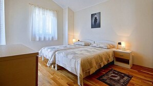 Unclassified image, 3 of 40, button - Villa Genia (Porec)