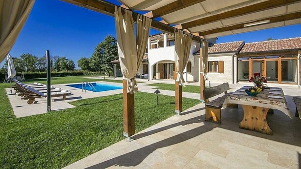 Unclassified image, 1 of 40, button - Villa Genia (Porec)