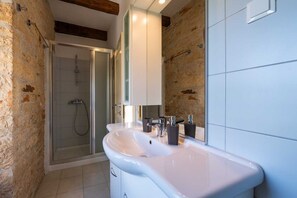 Villa | Badkamer | Handdoeken