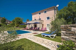 Piscina | Piscina all'aperto