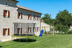 Außen-Kinderspielplatz