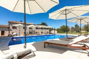 Pool | Outdoor pool - Villa Krculi (Zminj)