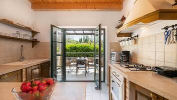 Villa | Private kitchen | Electric kettle