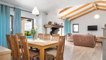 غرفة لتناول الطعام