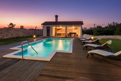 Villa Anica