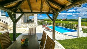 Terrace/patio - Villa Gordana (Kastelir-Labinci)