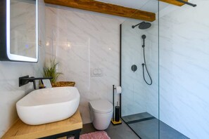 Villa | Badeværelse | Håndklæder