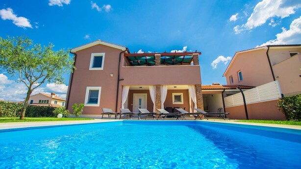 Pool - Villa Mariella (Kastelir-Labinci)
