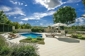 Outdoor pool - Villa Lenka (Sveti Lovrec)