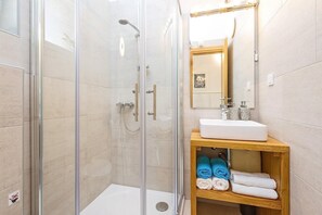 Villa | Bathroom - Villa Valencan 2b (Vodnjan)