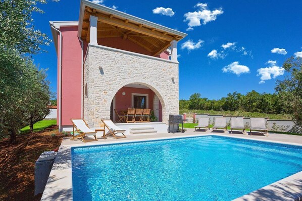Outdoor pool - Villa Rea (Porec)