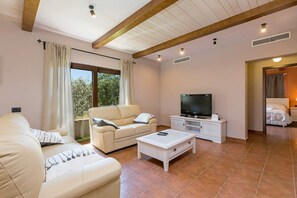 Villa | Living area | TV