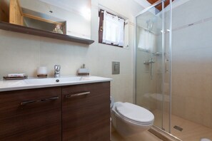 Villa | Salle de bain | Serviettes fournies