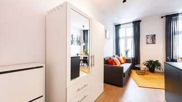 Apartment (No. 22 -  Mikolowska 9/9) | Living room