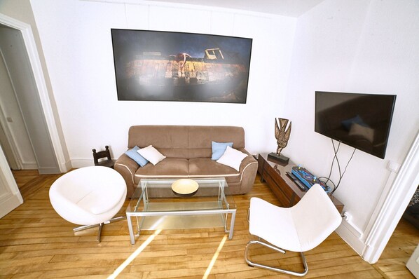 TV, video games, stereo