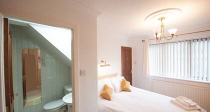 Private detached 3 bedroom bungalow in Preston