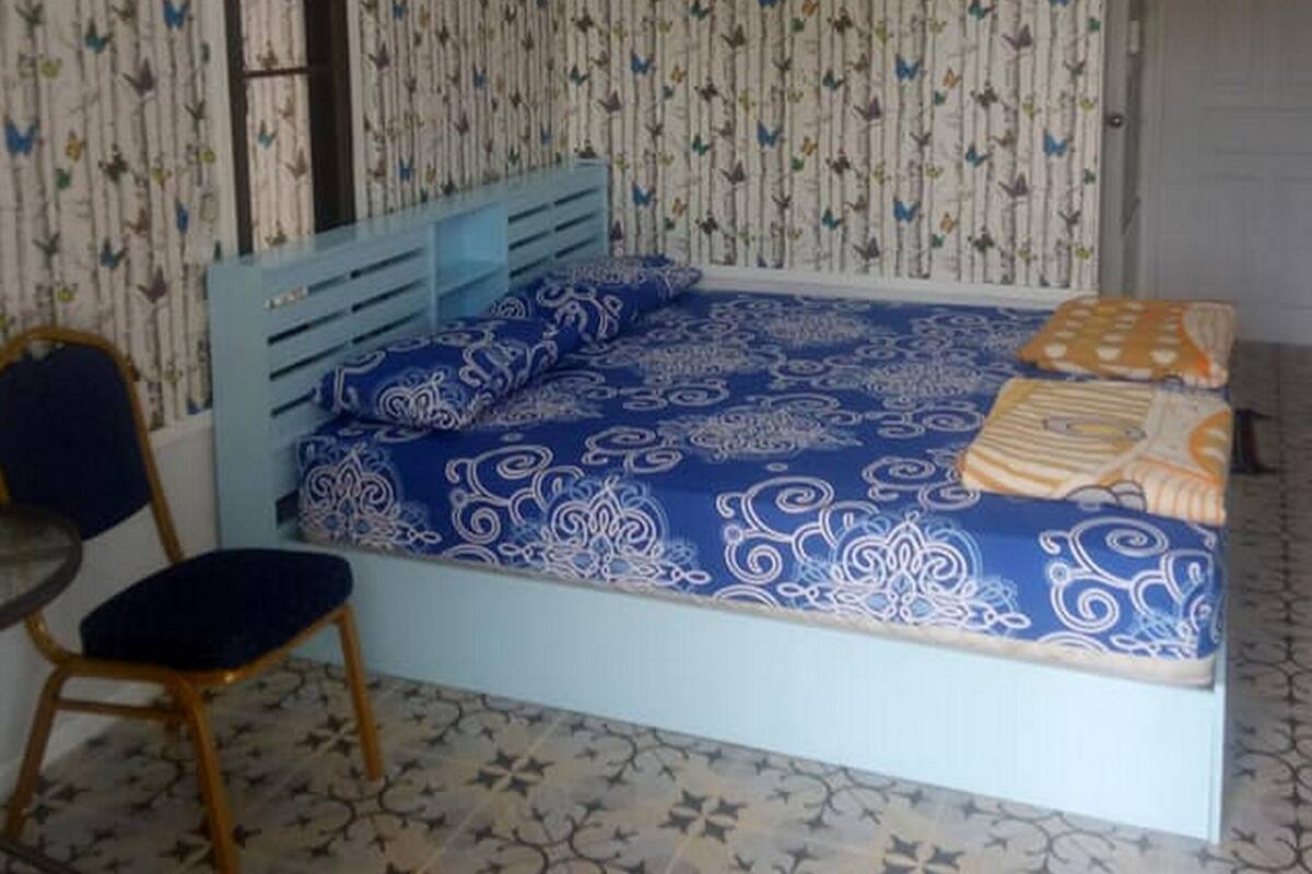 Deluxe Double Room | Desk, free WiFi, bed sheets