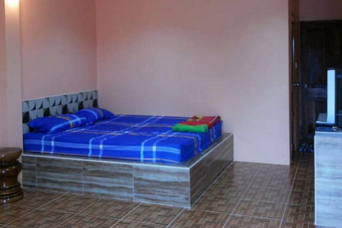 Superior Double Room | Desk, free WiFi, bed sheets