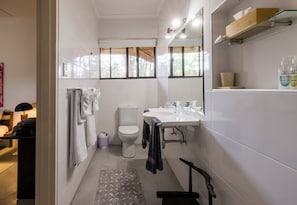 Double or Twin Room (Lodge) | Bathroom