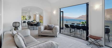 TV, fireplace, Netflix, streaming services