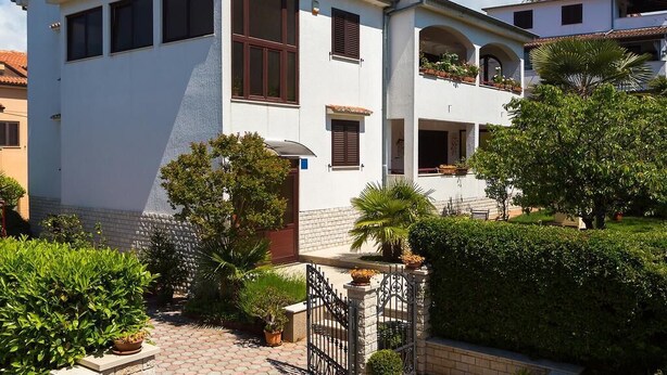 Exterior - Two bedroom , comfortable and bright with spacious terrace and on the top location! (Porec)