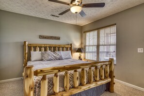 3 habitaciones, tabla de planchar con plancha, wifi y ropa de cama 