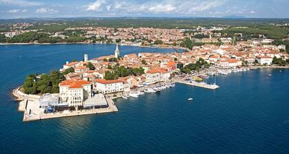 Fully equipped apartment in a top location in Porec, 50 meters from the beach, pets are welcome