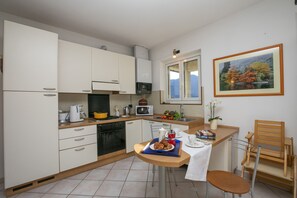 Familienvilla, Mehrere Betten, zum Garten hin (Villa Antico) | Eigene Küche | Mikrowelle, Ofen, Herdplatte, Geschirrspüler