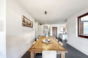 Family Apartment, Multiple Bedrooms, Mountainside (Casa Tulipano Grande) | Dining - Casa Tulipano Grande (Faggeto Lario)