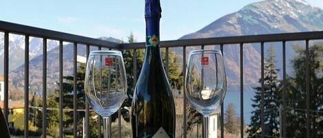 Familie appartement, 1 tweepersoonsbed met slaapbank (Belvedere Apt. 5) | Balkon