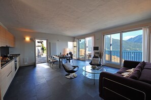 Appartement Familial, 1 lit double et 1 canapé-lit, côté montagne (Vista Terrazza) | Salle de séjour