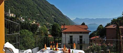 Appartement Familial, plusieurs chambres, cÎté montagne (Residence Eden Magnolia 13) | Terrasse/Patio