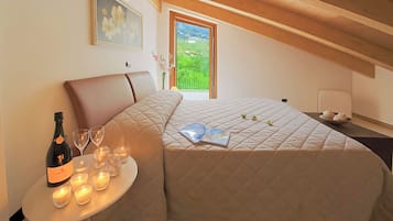 Apartamento família, 2 quartos, 2 banheiros, ao lado da montanha (Residence Eden Magnolia 19) | 1 quarto, ferros/tábuas de passar roupa, Wi-Fi (sobretaxa)