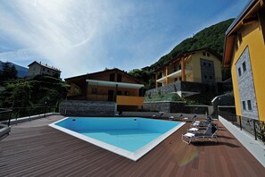 Seasonal outdoor pool - Residence Eden Magnolia 15 (Argegno)