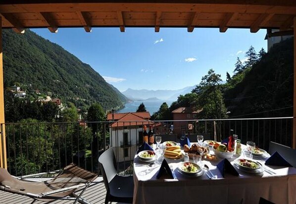 Familienapartment, Mehrere Schlafzimmer, 2 Bäder, Bergseite (Residence Eden Magnolia 16) | Blick auf den See