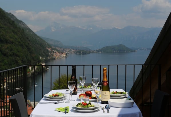 Familienapartment, Mehrere Schlafzimmer, 2 Bäder, Bergseite (Residence Eden Magnolia 19) | Blick auf den See
