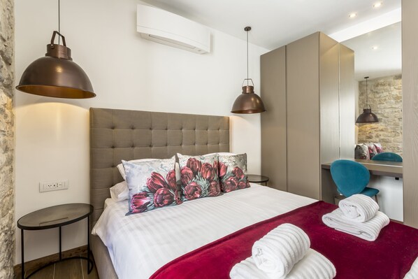 2 habitaciones, tabla de planchar con plancha y wifi gratis