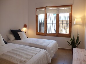 3 bedrooms, iron/ironing board, travel crib, free WiFi