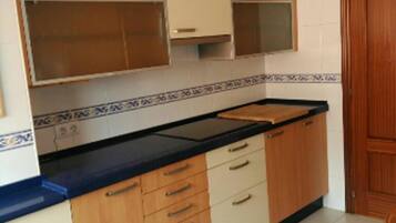 Superior Apartment, 3 Bedrooms | Private kitchen