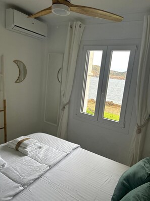 1 dormitorio, tabla de planchar con plancha, wifi gratis y ropa de cama
