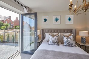 2 bedrooms, iron/ironing board, WiFi, bed sheets - Host & Stay | The Hampton at Prospect Hill Apartments (Whitby)