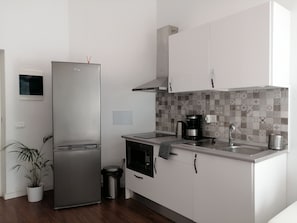 Fridge, microwave, coffee/tea maker, electric kettle