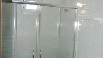 Family Apartment | Bathroom | Towels