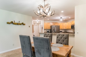 Condo, 2 Bedrooms | Private kitchen