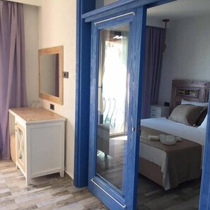 Habitación familiar | Área de sala de estar | Televisión LCD 