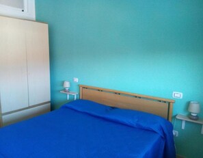 2 bedrooms
